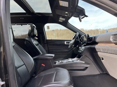 2020 Ford Explorer Limited - 4WD...NAVIGATION AND A MOONROOF TOO!!!