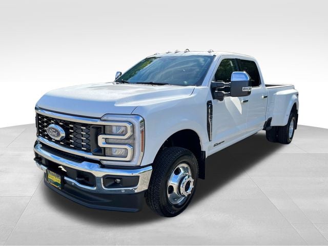 2026 Ford F-350SD Lariat DRW