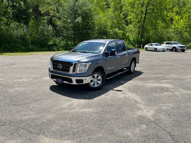 2018 Nissan Titan SV