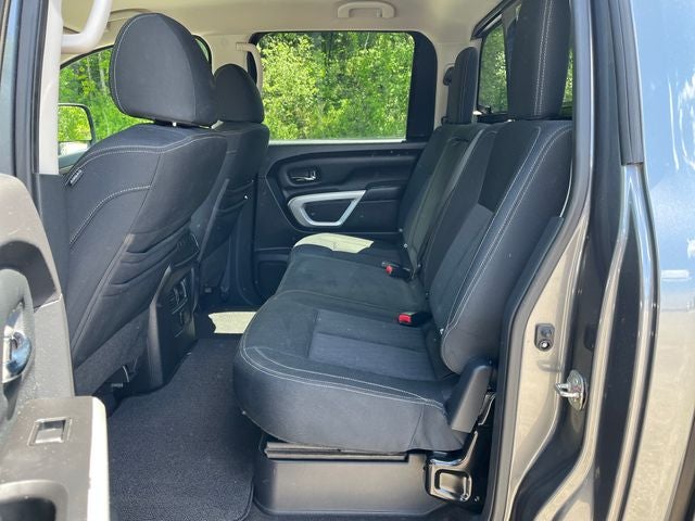2018 Nissan Titan SV