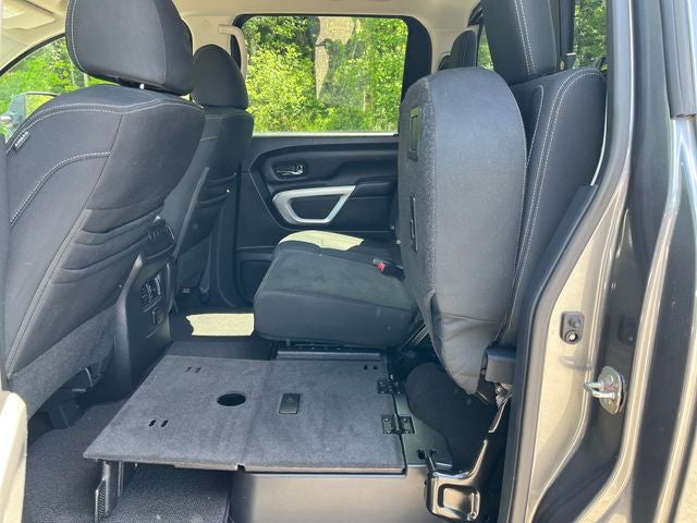 2018 Nissan Titan SV